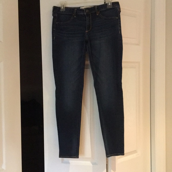 Abercrombie and Fitch jeans - Picture 3 of 4